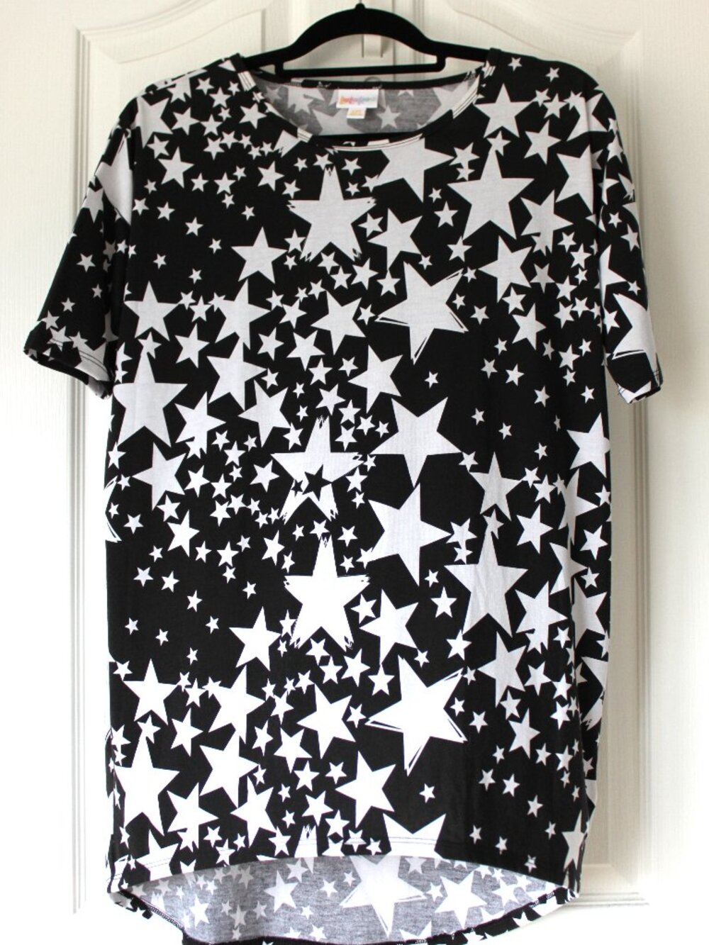 NWOT LuLaRoe Black & White Star Print Randy Top Size XXS